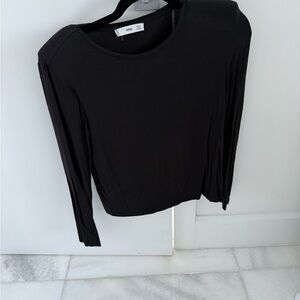 Black shoulder pad long  Sleeve Top